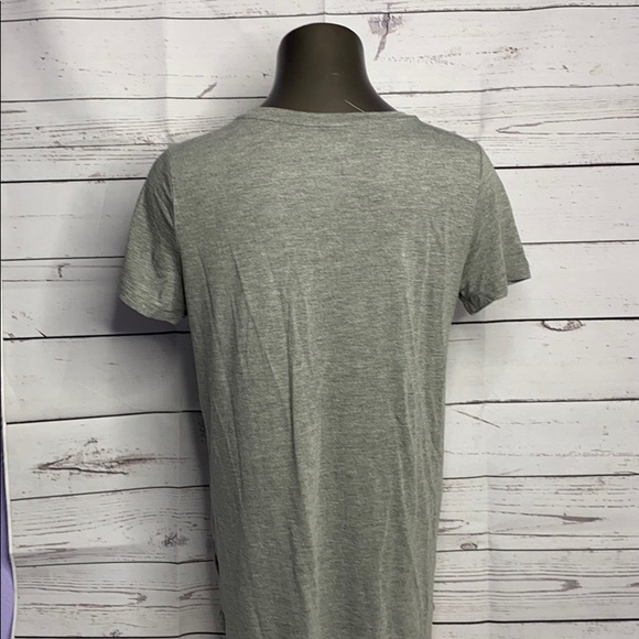 GAP T-Shirt - Picture 2 of 3